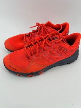 New Balance, 690 V2, Response 2.0, Men’s Orange  US Size 8.5